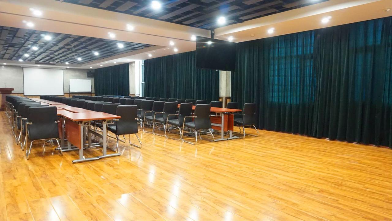 Nostalgia Hotel Near Tianjin Polar Ocean Word- Tianjin Fonte Joy World, 10 Minutes Drive Away From Tianjin Tanggu High-Speed Railway Station, Free Ice-Cream, Mineral Water, Snacks And Laundry Service, English Communication Well Екстер'єр фото