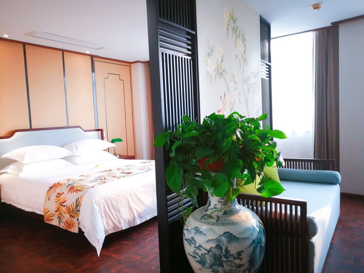 Nostalgia Hotel Near Tianjin Polar Ocean Word- Tianjin Fonte Joy World, 10 Minutes Drive Away From Tianjin Tanggu High-Speed Railway Station, Free Ice-Cream, Mineral Water, Snacks And Laundry Service, English Communication Well Екстер'єр фото