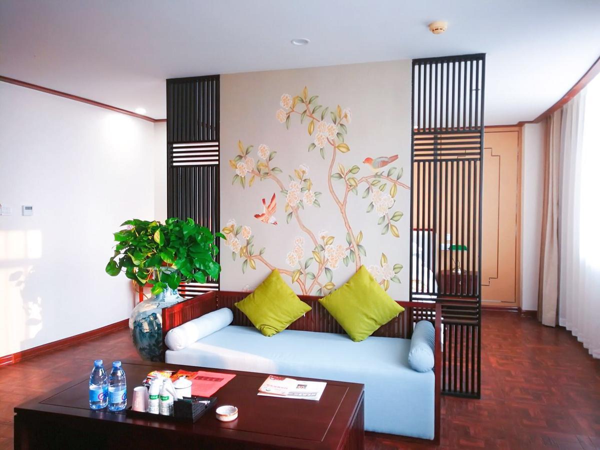 Nostalgia Hotel Near Tianjin Polar Ocean Word- Tianjin Fonte Joy World, 10 Minutes Drive Away From Tianjin Tanggu High-Speed Railway Station, Free Ice-Cream, Mineral Water, Snacks And Laundry Service, English Communication Well Екстер'єр фото