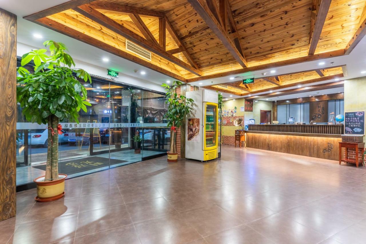 Nostalgia Hotel Near Tianjin Polar Ocean Word- Tianjin Fonte Joy World, 10 Minutes Drive Away From Tianjin Tanggu High-Speed Railway Station, Free Ice-Cream, Mineral Water, Snacks And Laundry Service, English Communication Well Екстер'єр фото