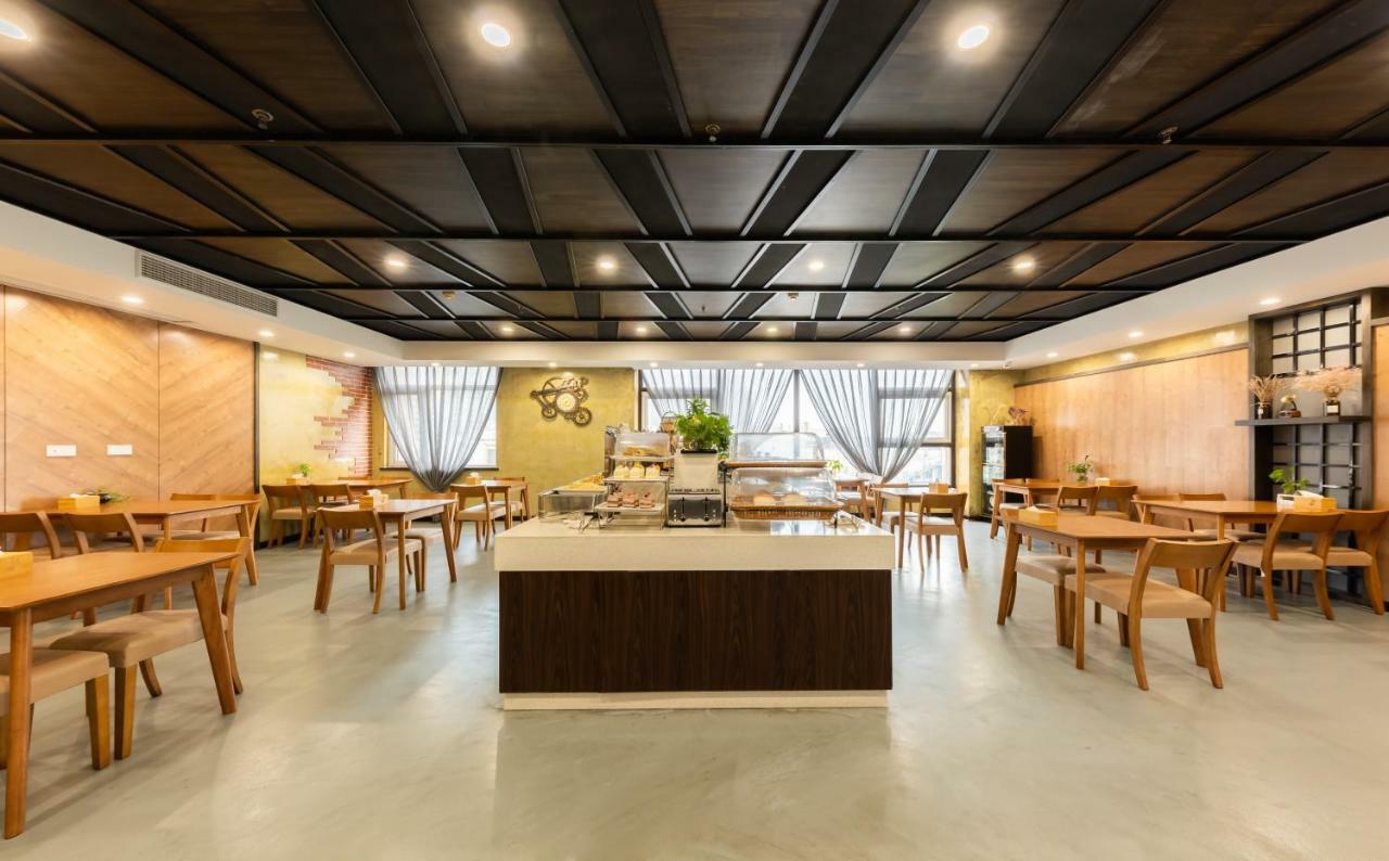 Nostalgia Hotel Near Tianjin Polar Ocean Word- Tianjin Fonte Joy World, 10 Minutes Drive Away From Tianjin Tanggu High-Speed Railway Station, Free Ice-Cream, Mineral Water, Snacks And Laundry Service, English Communication Well Екстер'єр фото